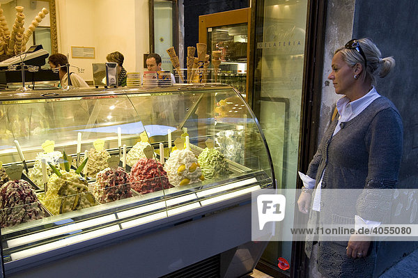 Ice-cream delicacy store in the historic centre of Siena  Tuscany  Italy  Europe