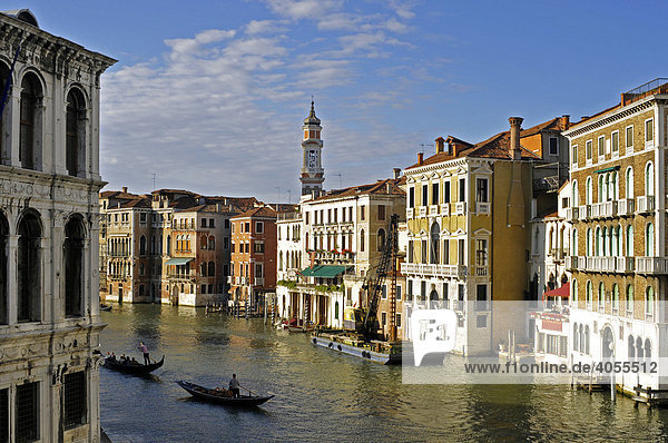 Blick vom Rialto auf Canale Grande  Venedig  Italien  Europa