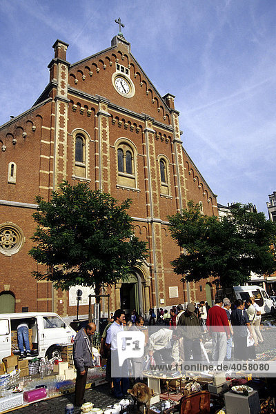 Kirche Immaculee Conception auf dem Platz  Place du Jeu de Balle  Vossenplein  Flohmarkt  Marolles  Marollen  Brüssel  Belgien  Benelux  Europa
