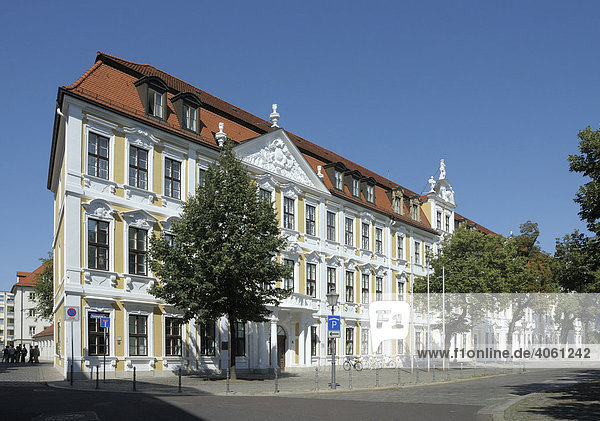 Historische Bürgerhäuser  Domplatz  Magdeburg  Sachsen-Anhalt  Deutschland  Europa