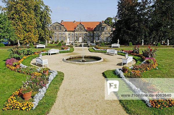 Park und Kleines Schloss Blankenburg  Sachsen-Anhalt  Deutschland  Europa