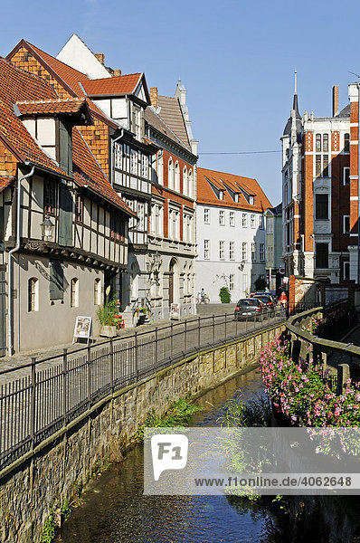 Stadtkanal in der Stadt Quedlinburg  Weltkulturerbe der UNESCO  Sachsen-Anhalt  Deutschland  Europa