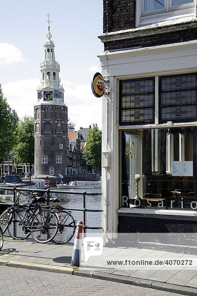 Montelbaans Turm und das Cafe  Restaurant Rosario  Peperstraat  Amsterdam  Niederlande  Europa