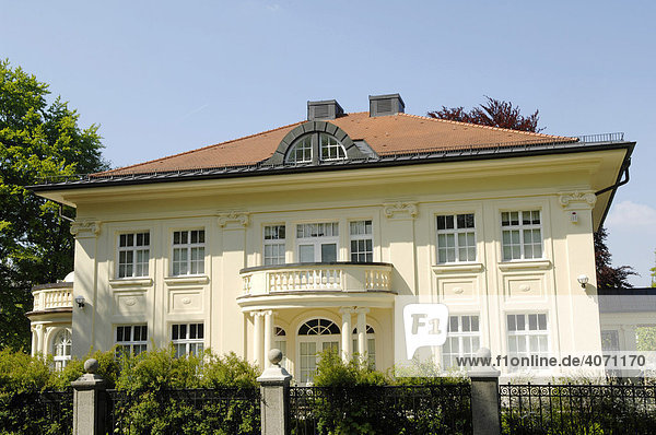 Detached villa