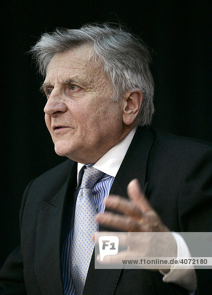 Jean-Claude-Trichet  Präsident Europäische Zentralbank  EZB  während einer Pressekonferenz am 07.02.2008 in Frankfurt am Main  Hessen  Deutschland  Europa