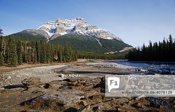 Landschaft in den Rocky Mountains  Jasper National Park  Alberta  Kanada  Nordamerika
