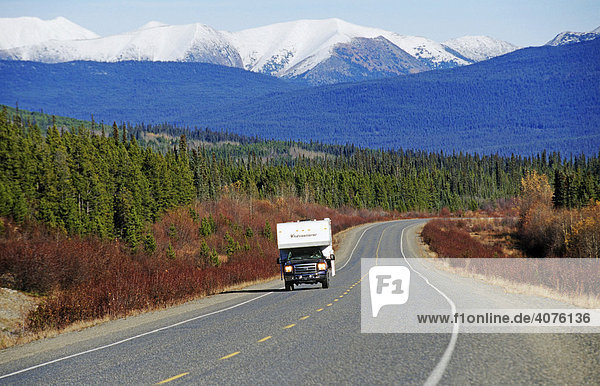 Underway on the Alaska Highway  Yukon Territory  Canada  North America