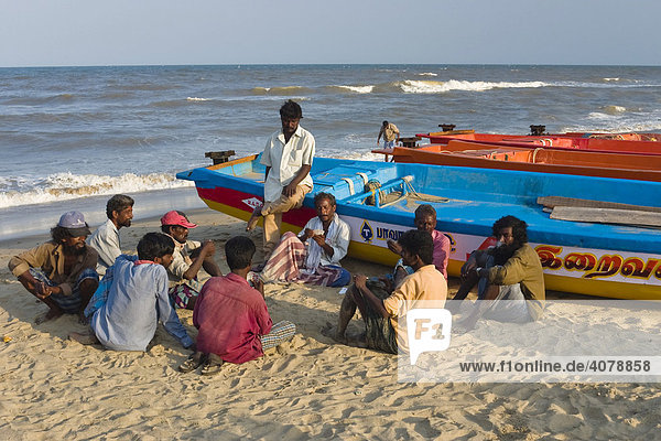 Fishermen on Marina Beach  Chennai  Madras  India  South Asia