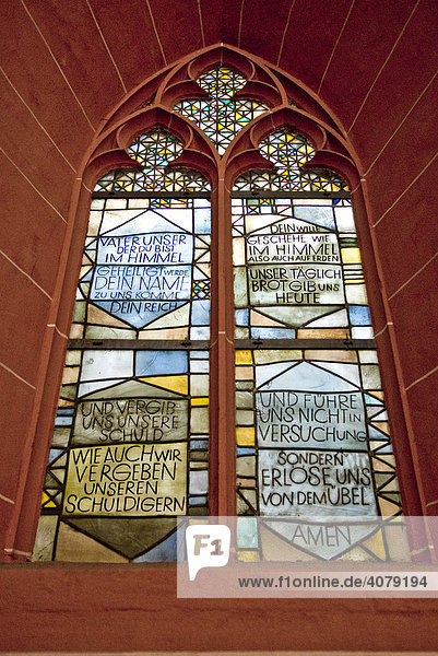 Vater Unser Kirchenfenster In Frankfurt Deutschland Europa