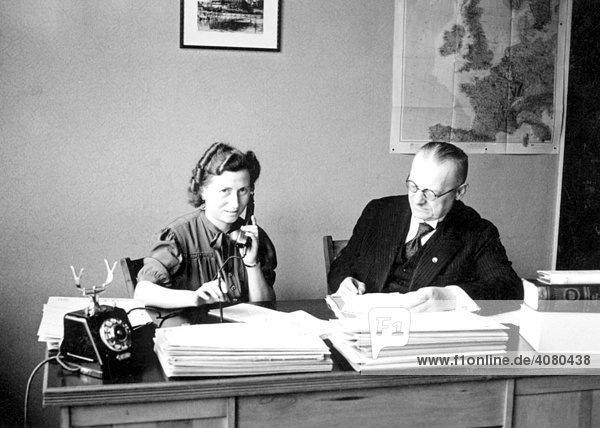 Historische Aufnahme  Büro  ca. 1942