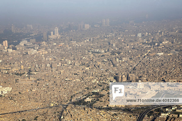 Kairo aus der Luft  Äygpten  Nordafrika  Afrika