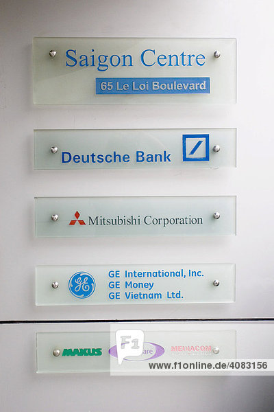 Firmenschild der Niederlassung Deutschen Bank AG im Saigon Centre  Ho-Chi-Minh-Stadt (Saigon)  Vietnam  Asien