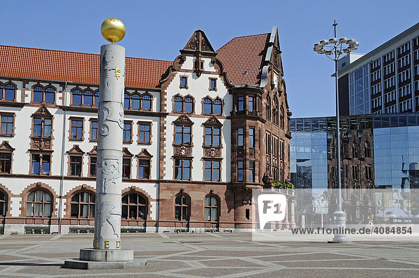 Friedenssäule  Friedensplatz  altes Rathaus  Berswordt Halle  Dortmund  Nordrhein-Westfalen  Deutschland  Europa Altes Rathaus