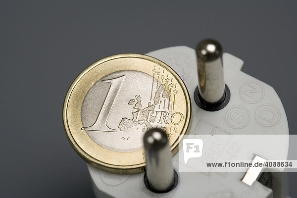 1 Euro Münze mit Stromstecker