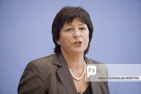 Ulla SCHMIDT SPD Bundesministerin für Gesundheit DEUTSCHLAND BERLIN.