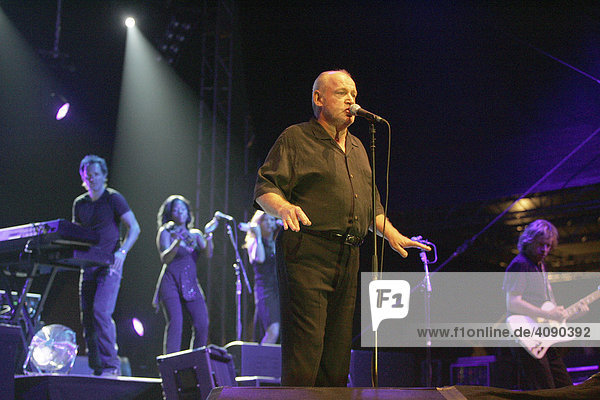 DEU  Weinheim  23.08.2005  Festival unter den Burgen  Joe Cocker | Joe Cocker in Concert