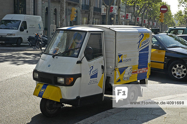 Transportfahrzeug mit drei Raedern  Lieferservice  Barcelona  Katalonien  Spanien
