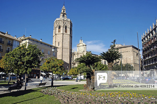 Plaza de la Reina  Kathedrale  Valencia  Spanien