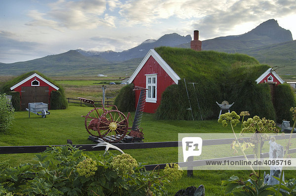 Haus Lindarbakki im Ort Bakkager_i Nordisland Island