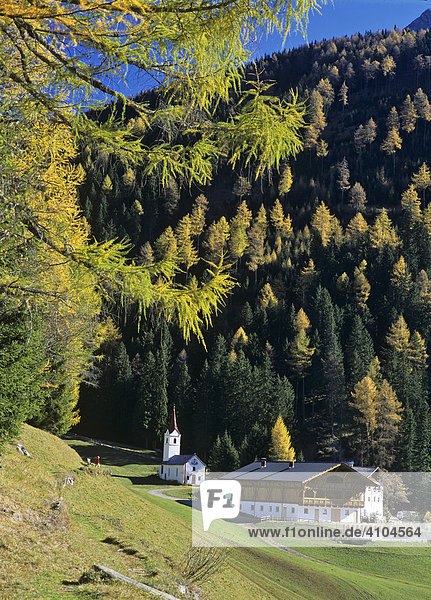 St Johann chapel and the Wanser farm  Wanser valley (Passeier valley)  South Tyrol  Italy