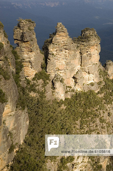 The Three Sisters as seen from Echo Point  Katoomba  NSW  Australia