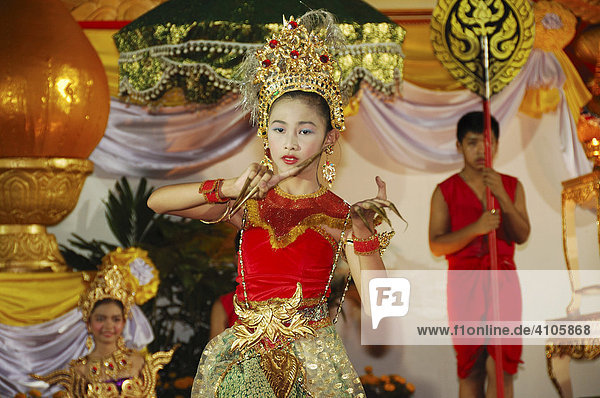 Female dancer  stage performance celebrating the kings birthday  Bangkok  Thailand