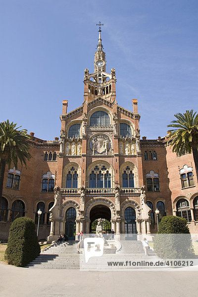 Eingangsbereich des Hospital de la Santa Creu i de Sant Pau  Stadtteil Eixample  Barcelona  Spanien  Europa