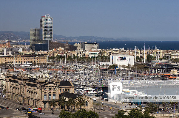 Blick über den Hafen Port Vell  Barcelona  Spanien  Europa