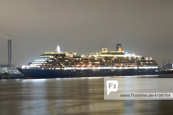 Cruise ship Queen Victoria in Hamburg harbour  Germany