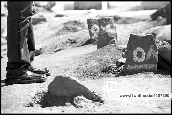 Namenlose  nummerierte Gräber von Hingerichteten  Kirkuk
