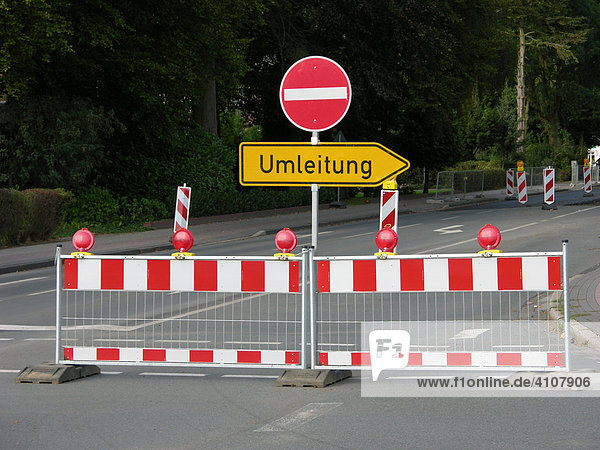 Verkehrsschilder  Umleitung  Durchfahrt verboten