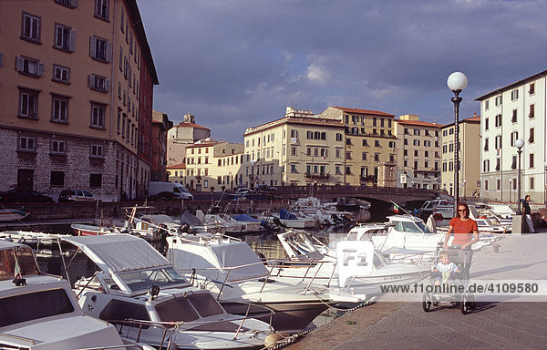 Altstadt und Hafen in Livorno  Toskana  Italien