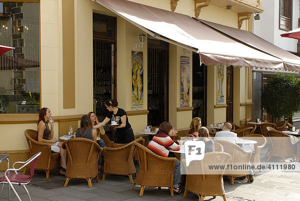 Cafe in der Altstadt  Puerto de la Cruz  Teneriffa  Kanarische Inseln  Spanien