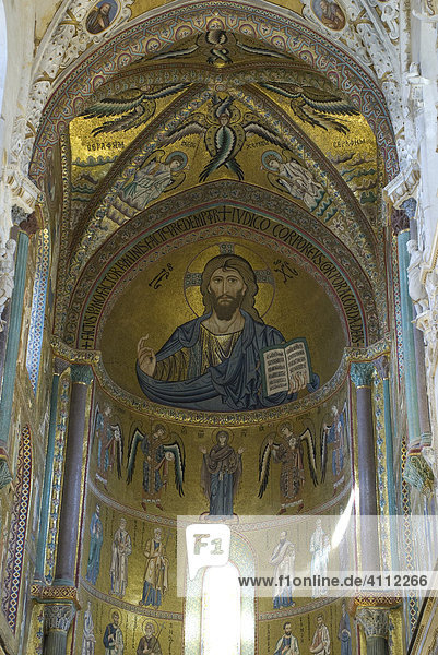 Dom (Normannendom)  innen  Chor mit Mosaik  Cefalu  Italien