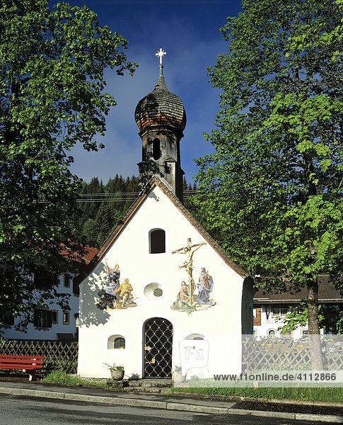 Kapelle in Klais bei Mittenwald  Oberbayern  Deutschland