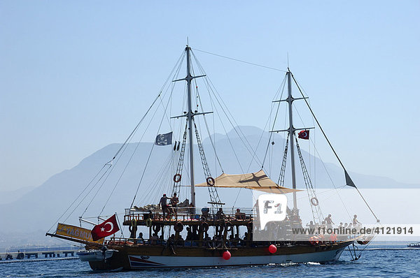 Segelschiff  Alanya  Türkei