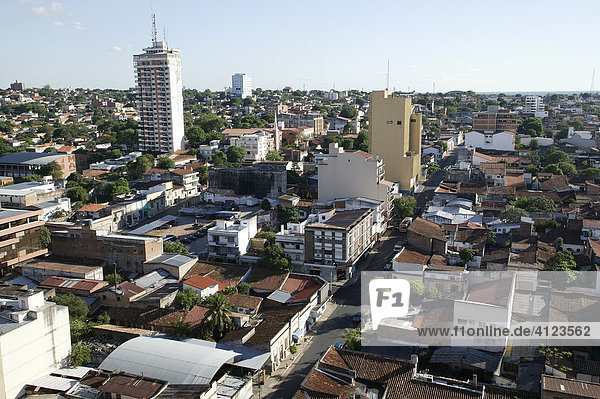 Blick auf die Innenstadt von Asuncion  Paraguay  Südamerika