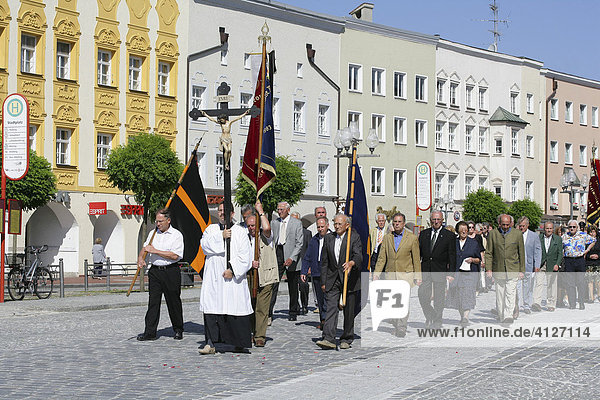 Fronleichnam-Prozession  Mühldorf am Inn  Oberbayern  Bayern  Deutschland  Europa