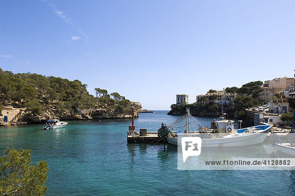 Bucht mit Fischerbooten  Cala Figuera  Mallorca  Balearen  Spanien  Europa