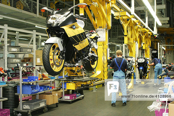 Produktion  BMW Motorrad Werk in Berlin  Deutschland