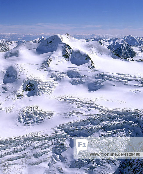 Oetztaler Wildspitze  Weisskamm  Pitztal  glacier  Oetztal Alps  Tyrol  Austria