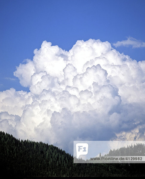 Cumulonimbus thunderheads  approaching thunderstorm