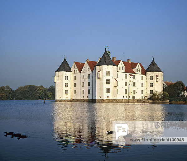 Schloss Glücksburg  Wasserschloss  Flensburger Förde  Schleswig-Holstein  Deutschland