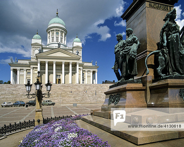 Helsinki Cathedral  Protestant church  memorial statue of Alexander II.  Senate Square  Helsinki  Finland