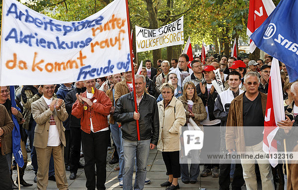17.10.2006  demo against the cost cutting policy of the Generali concern  Stuttgart  Baden-Wuerttemberg  Germany