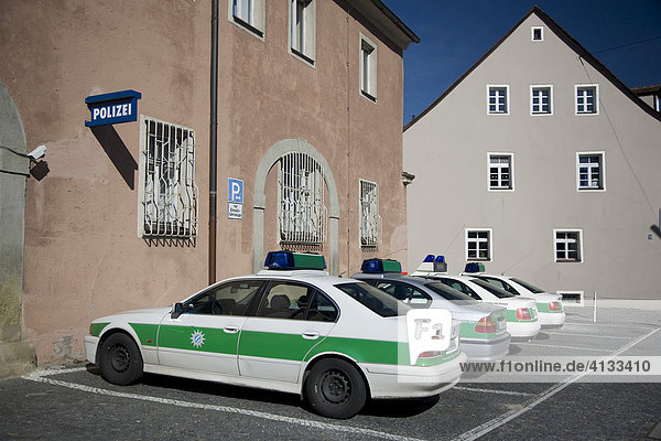 Polizeiwagen  Polizeidienststelle  Regensburg  Bayern  Deutschland
