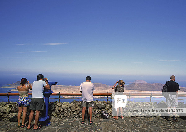 View from the mirador del Rio to the island La Graciosa  Lanzarote  Canary Islands  Spain