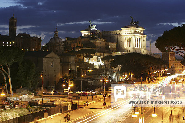ITA Italy Rome : Colosseum big ancient amphitheatre at the Via dei Fori Imperiali. |