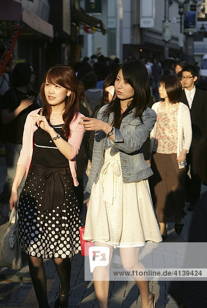 Young women in the Shibuya district of Tokyo  Japan  Asia