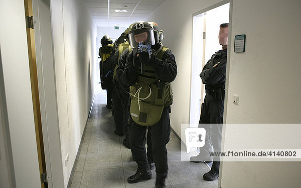 Operational exercise  training for new SWAT officers  North Rhine-Westphalia  Germany  Europe